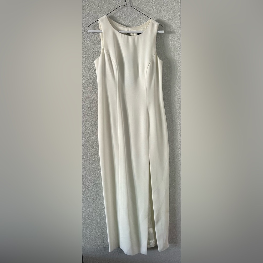 Jessica Howard Cream Maxi Dress